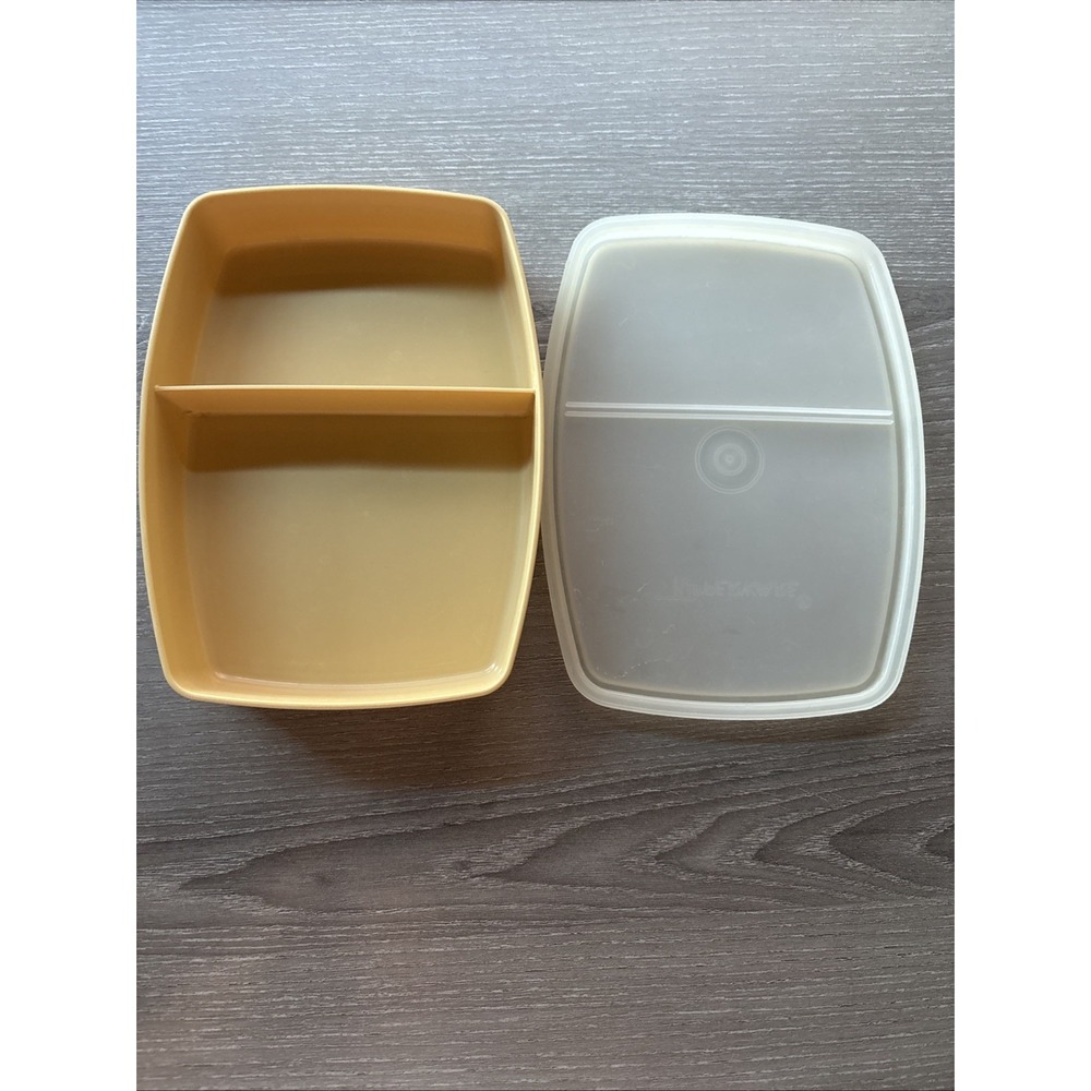 VINTAGE TUPPERWARE #813-6 Tan divided lunch container with Lid Grandma Cottage‎